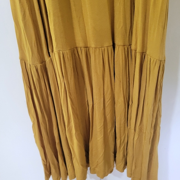 Mustard Yellow Sleeveless Dress - Picture 3 of 11